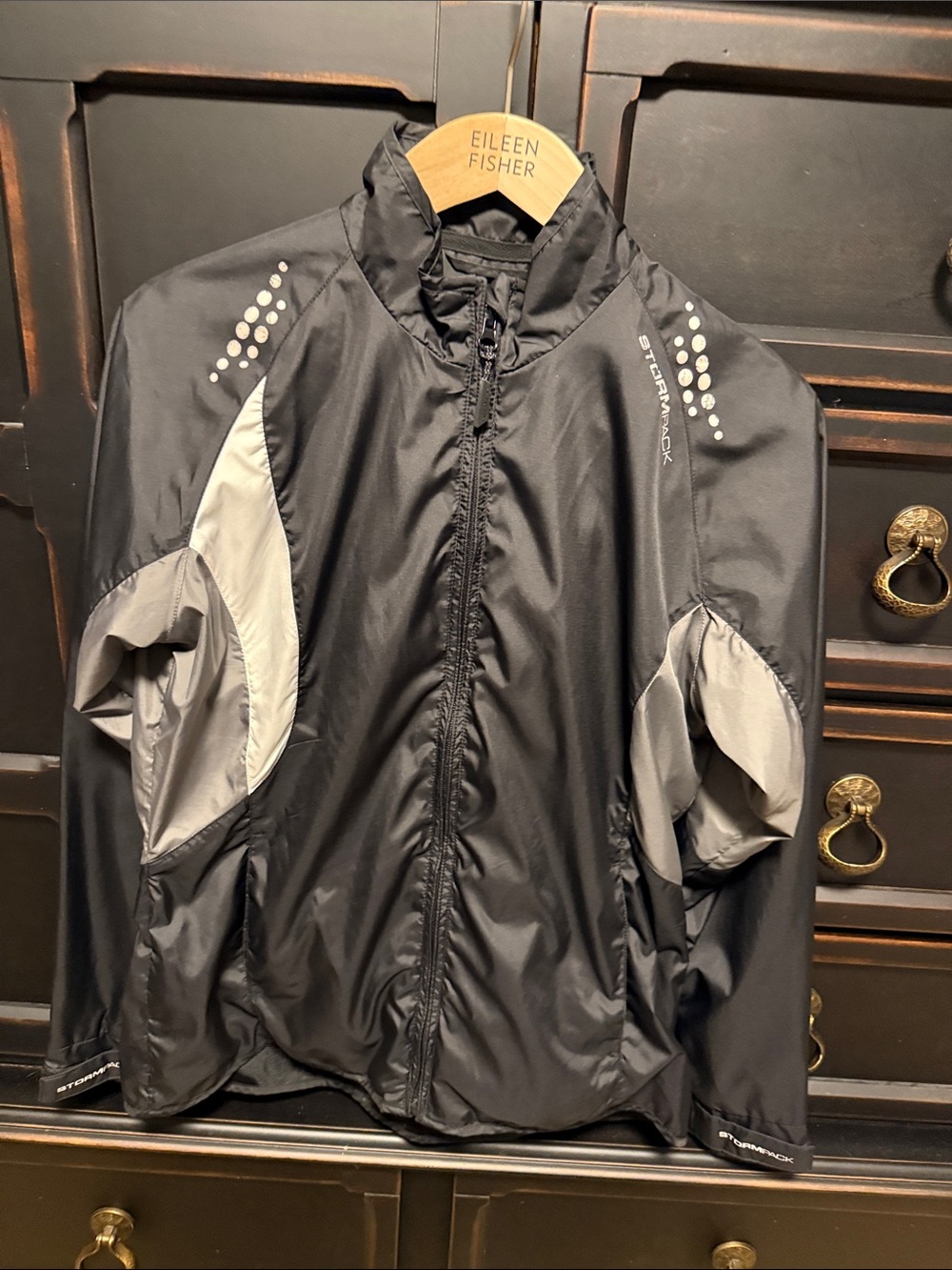 Men's Black & Gray Windbreaker Jacket